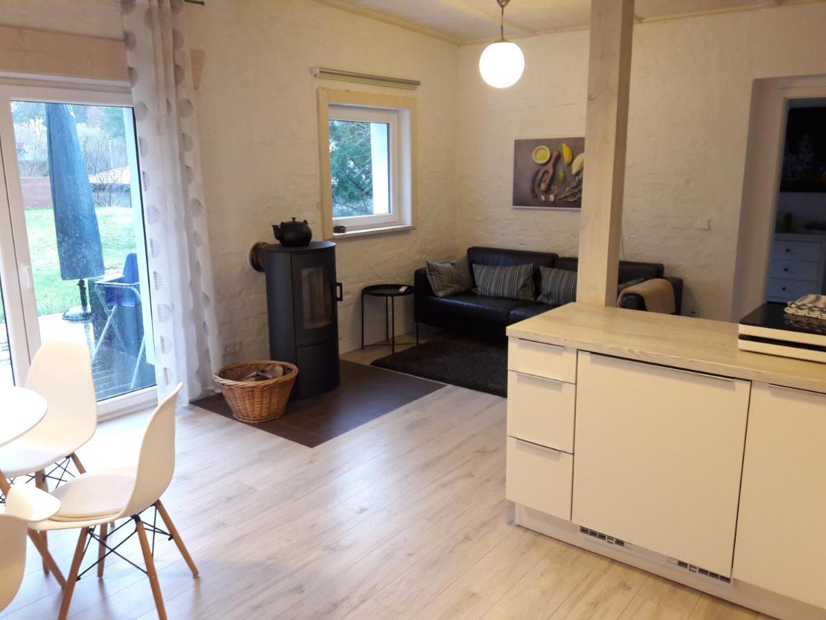 Cottage Am Wald Bei Berlin ファルケンゼー エクステリア 写真