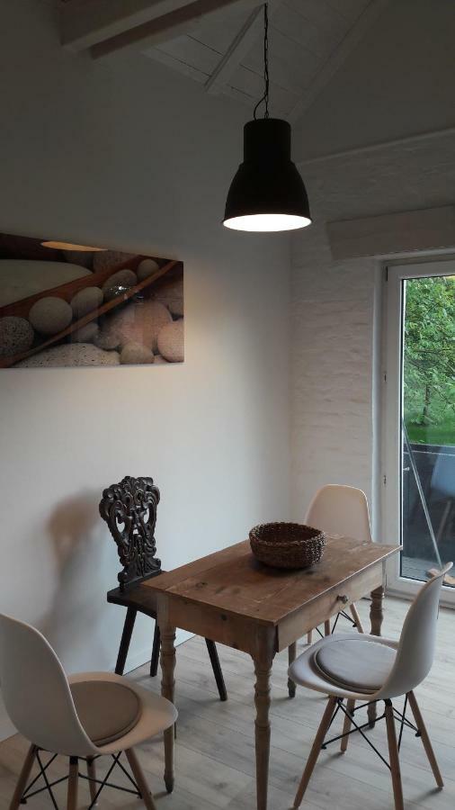 Cottage Am Wald Bei Berlin ファルケンゼー エクステリア 写真