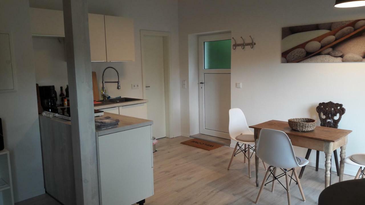 Cottage Am Wald Bei Berlin ファルケンゼー エクステリア 写真