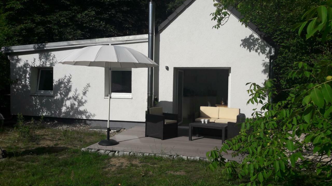 Cottage Am Wald Bei Berlin ファルケンゼー エクステリア 写真